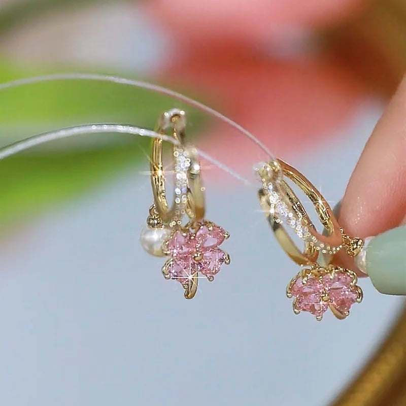 ✨Mode Kristall vierblättrige Blume Perlenohrringe
