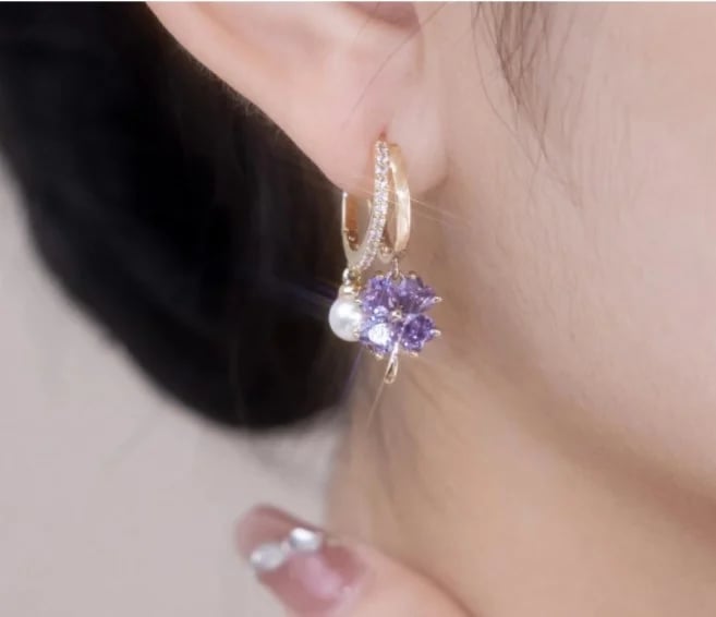 ✨Mode Kristall vierblättrige Blume Perlenohrringe