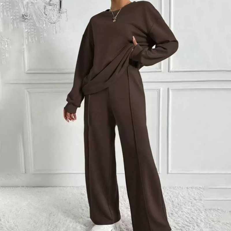 Gemütlicher Damen-Zweiteiler: Langarm-Sweatshirt und Hose